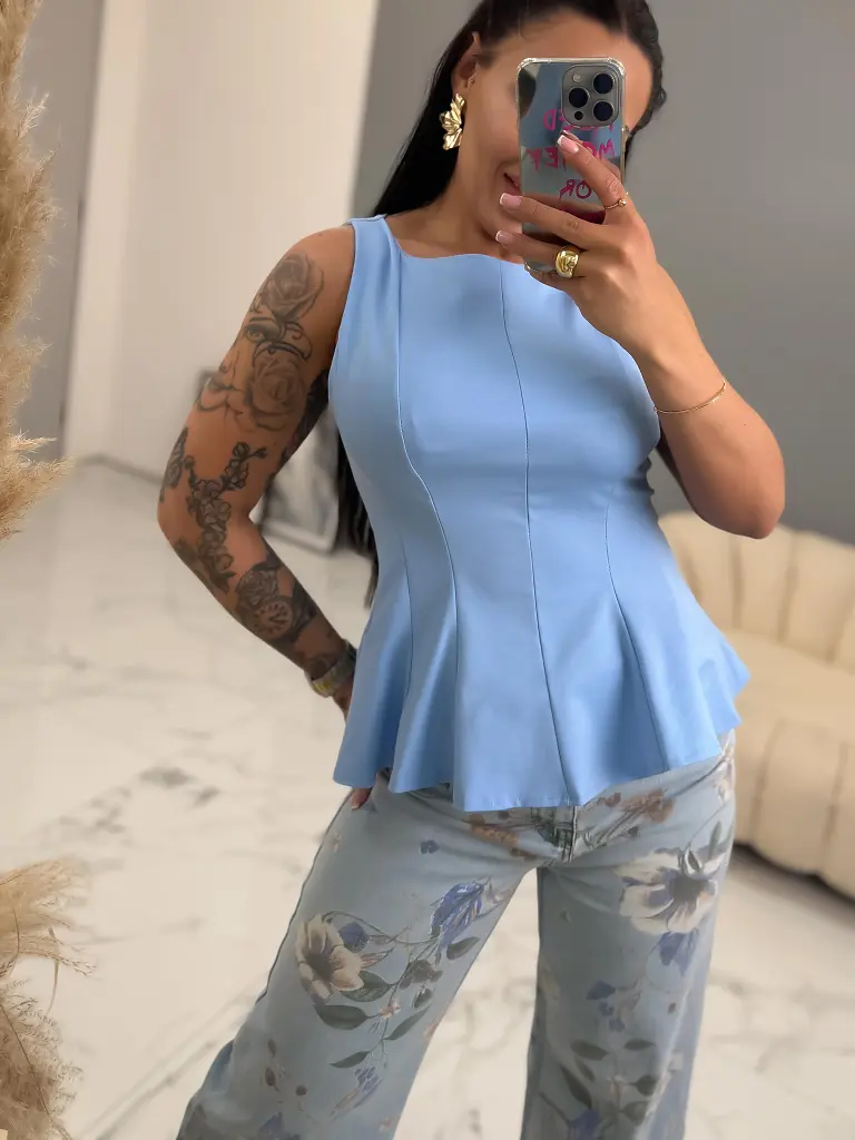 Elegantná dámska blúzka CARNIA