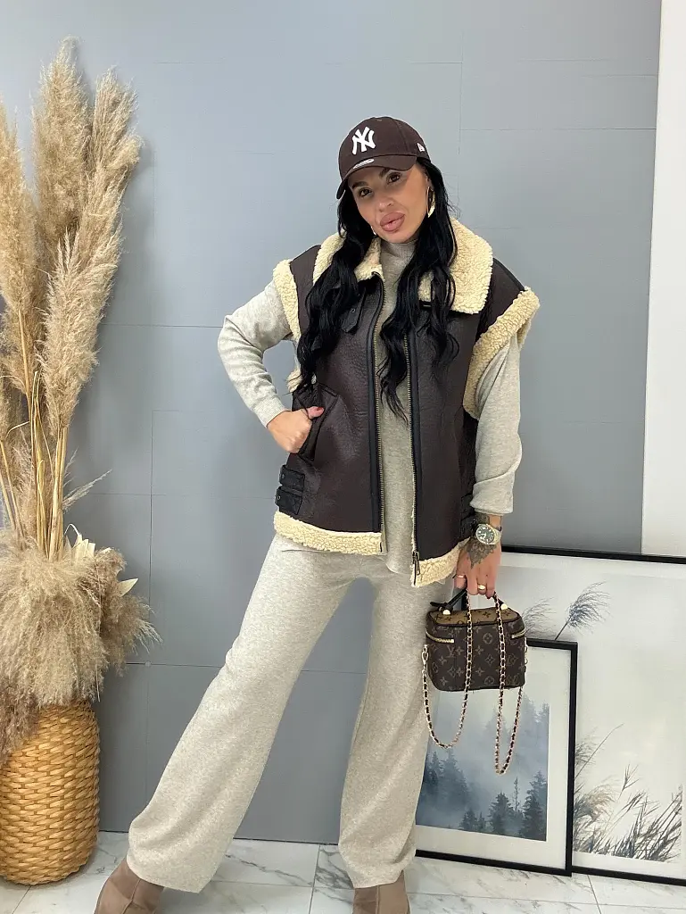 Hnedá zateplená vesta VEYRA