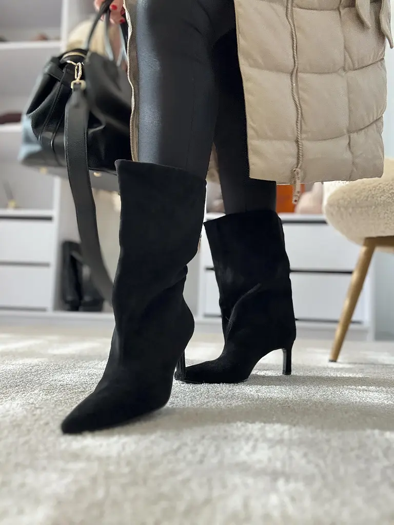 Čierné semišové čižmy AVELENA - next