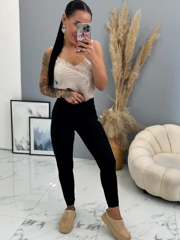 Push-up džegínsy s vysokým pásom+ - next