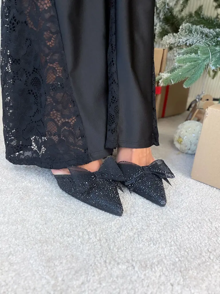 Lodičky s mašľou zdobené kamienkami LIBERTY - next