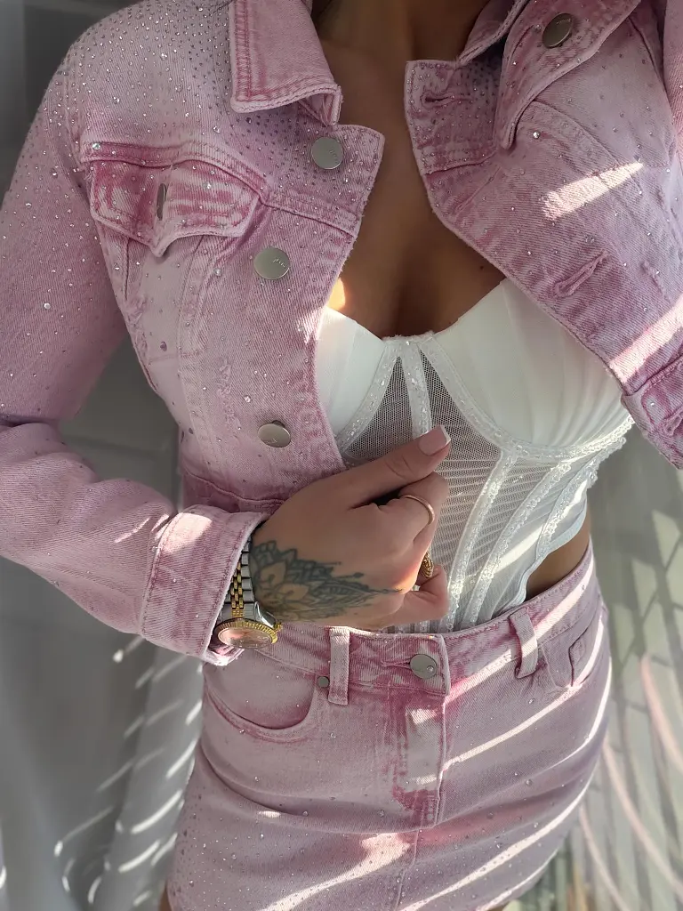 Pink crop denim jacket s kamienkami XENIA 